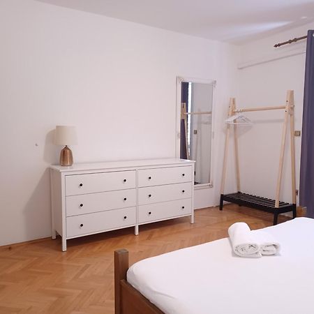 Apartments Emilija Makarska Kamer foto