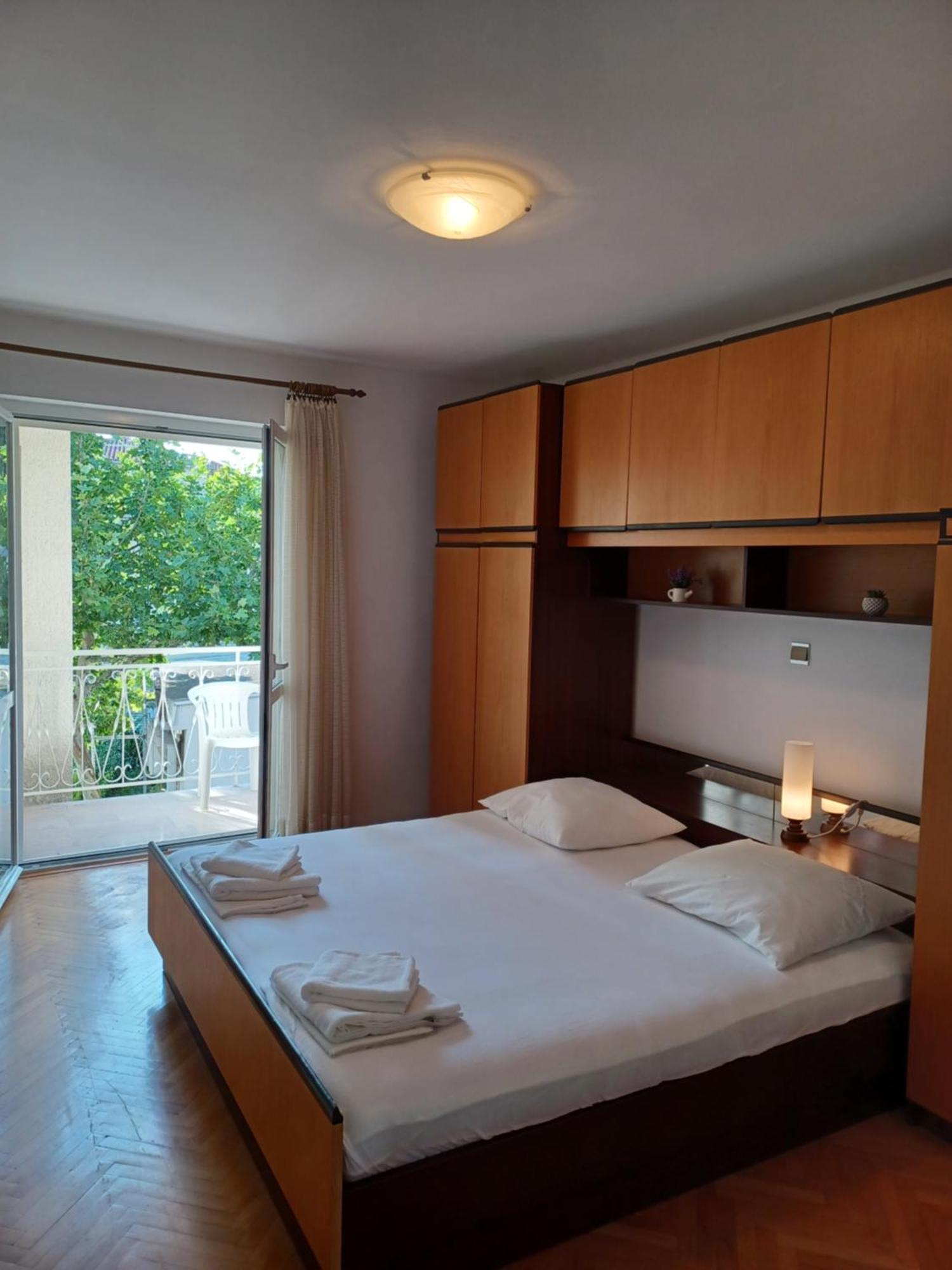 Apartments Emilija Makarska Buitenkant foto