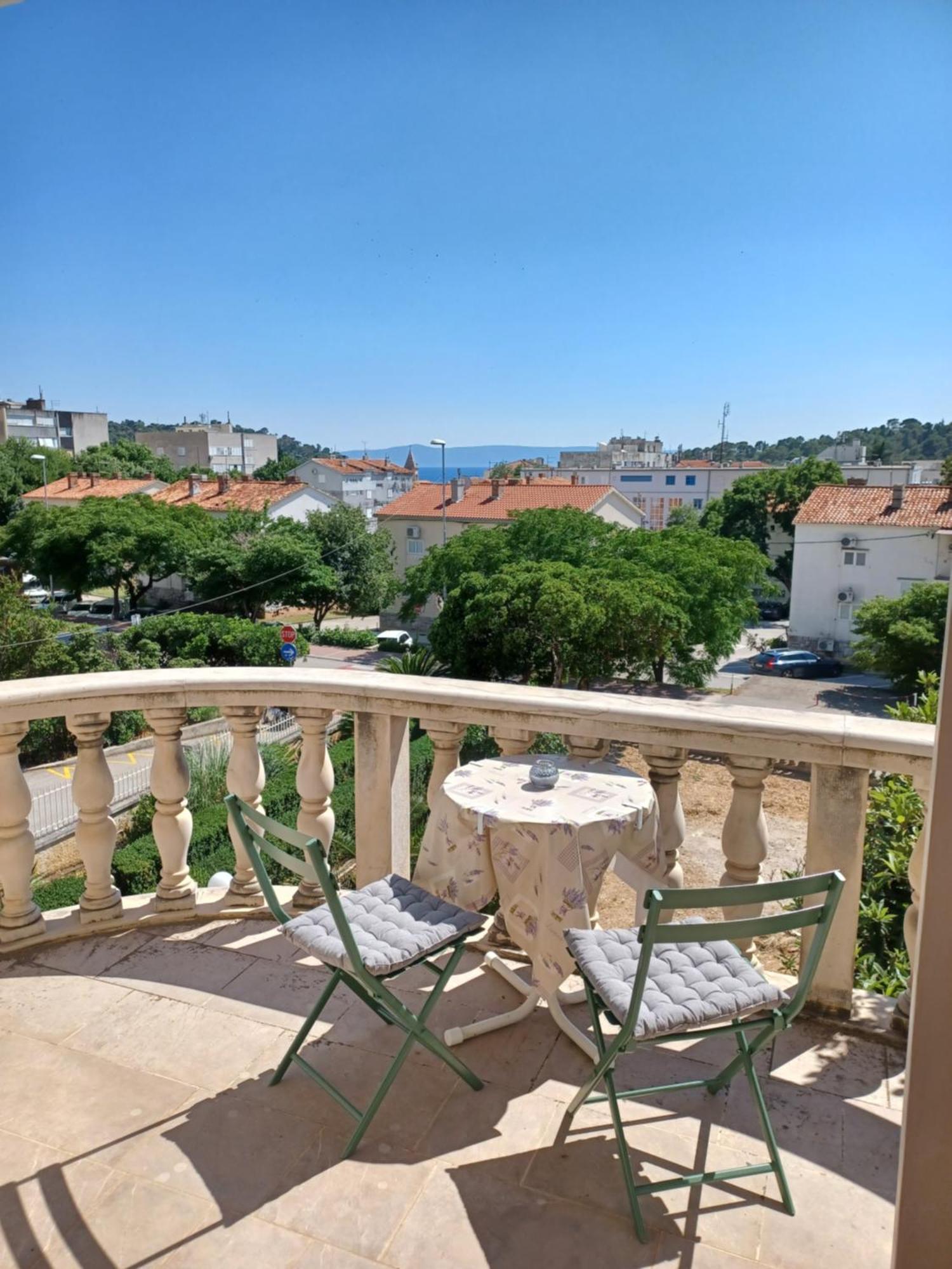 Apartments Emilija Makarska Kamer foto