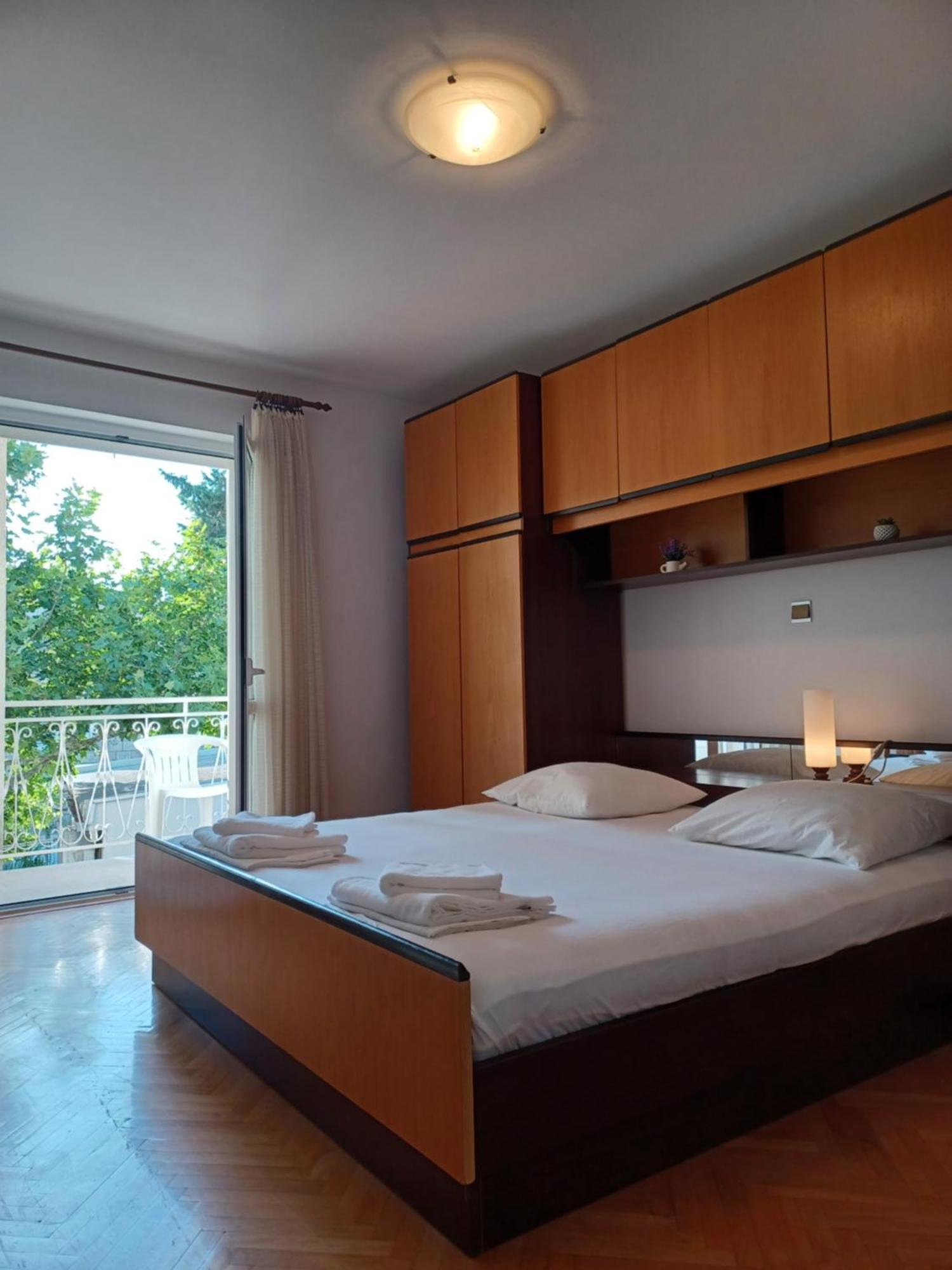 Apartments Emilija Makarska Buitenkant foto