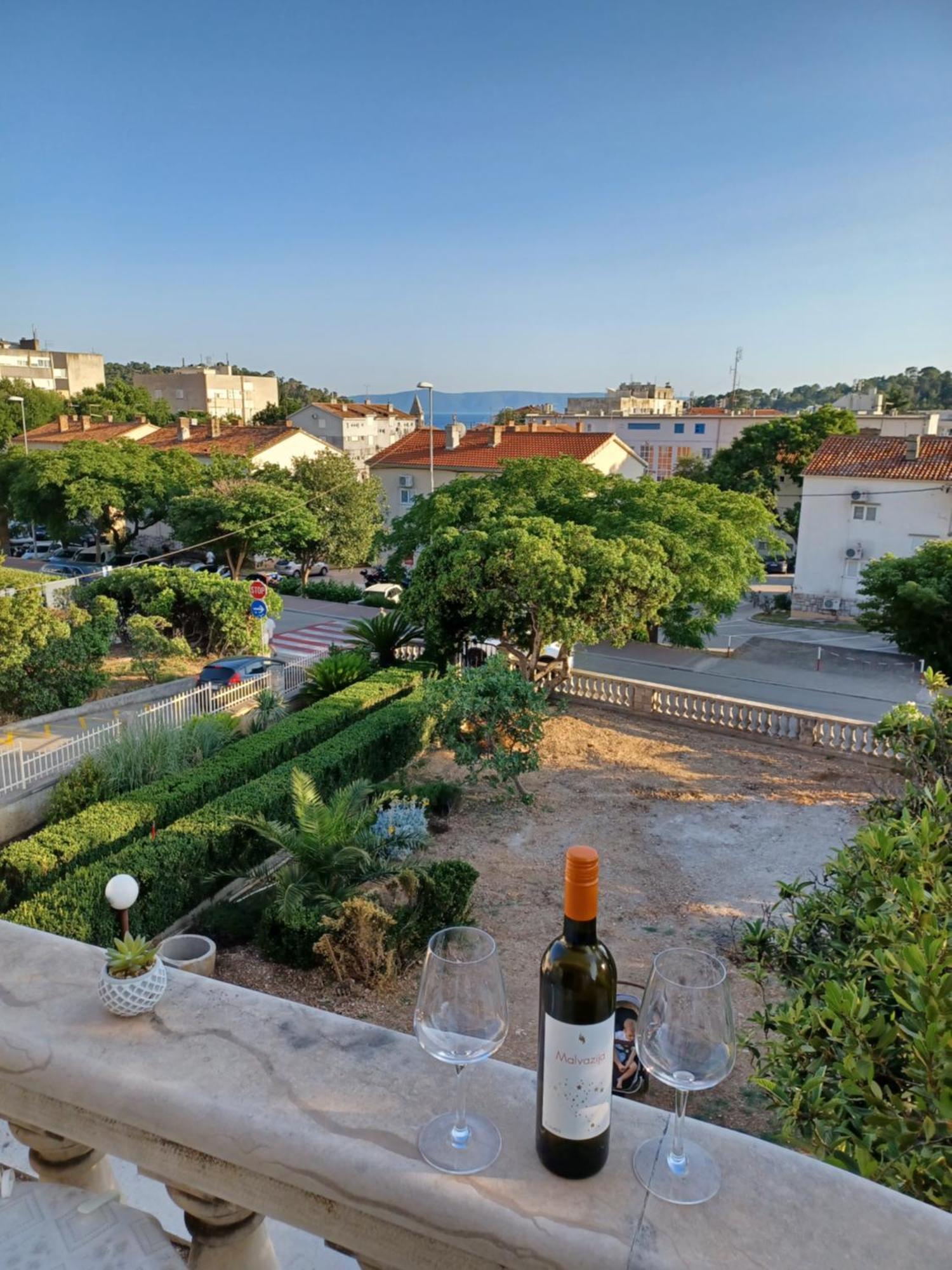 Apartments Emilija Makarska Buitenkant foto