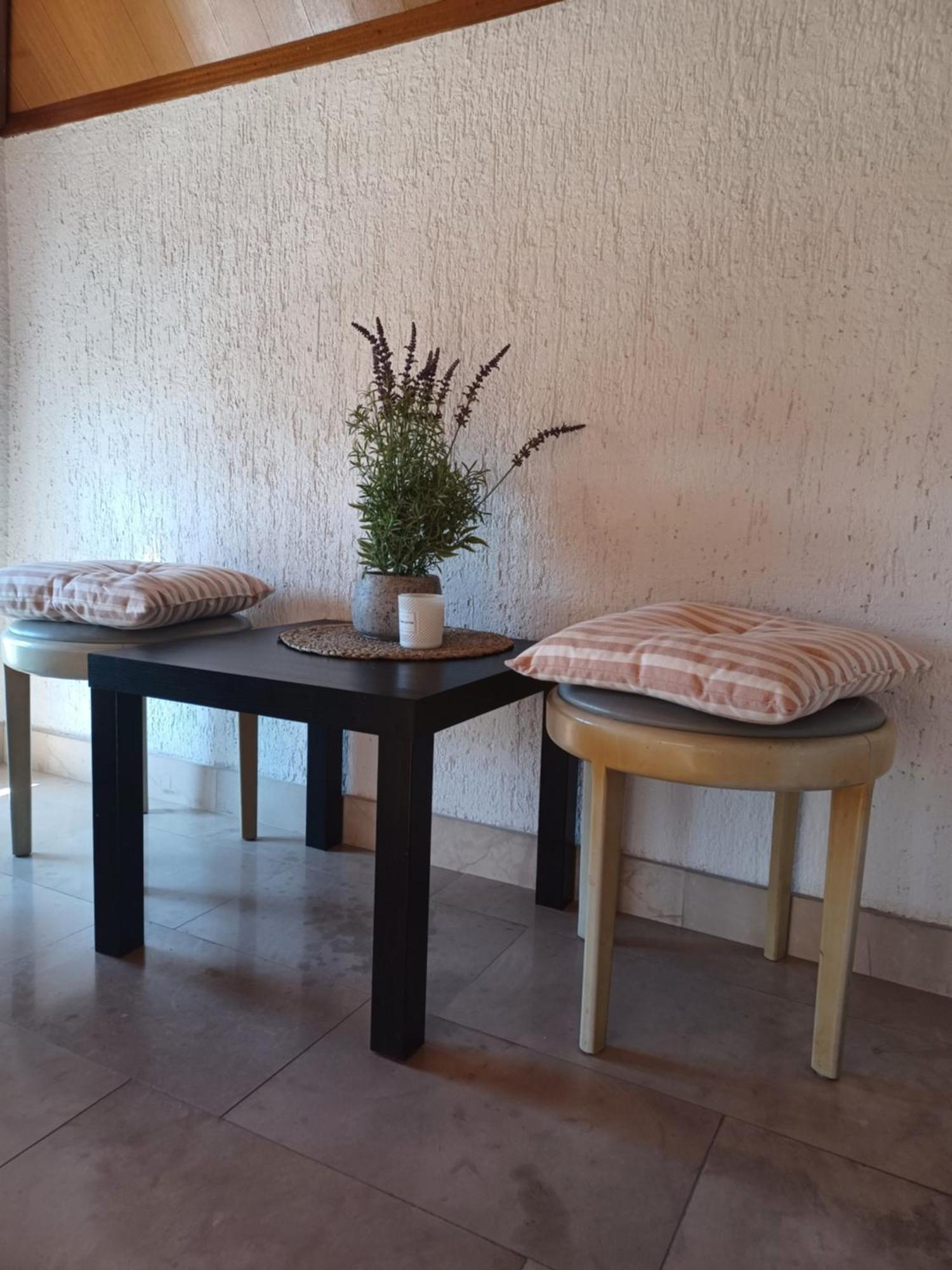 Apartments Emilija Makarska Kamer foto