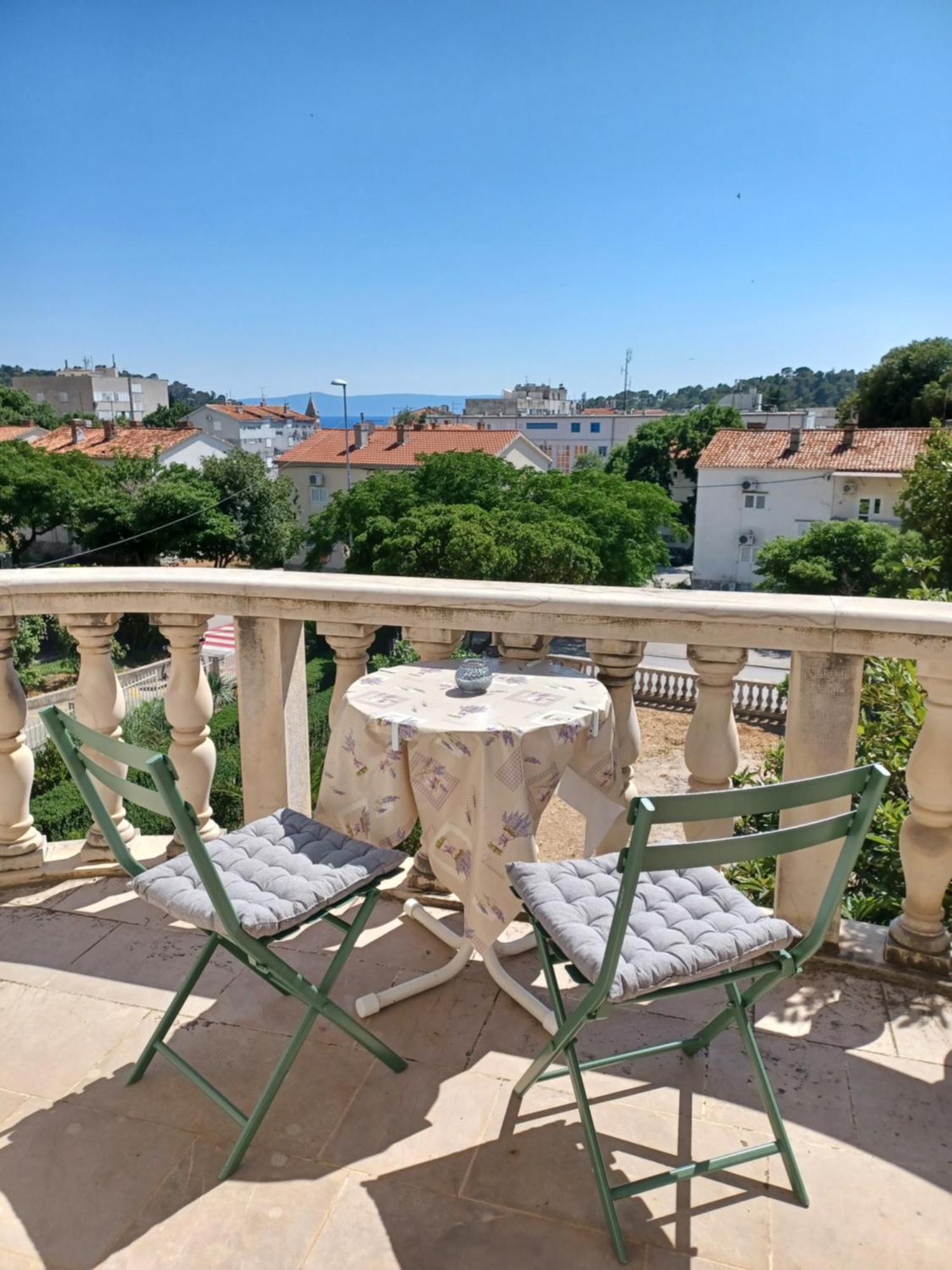 Apartments Emilija Makarska Kamer foto