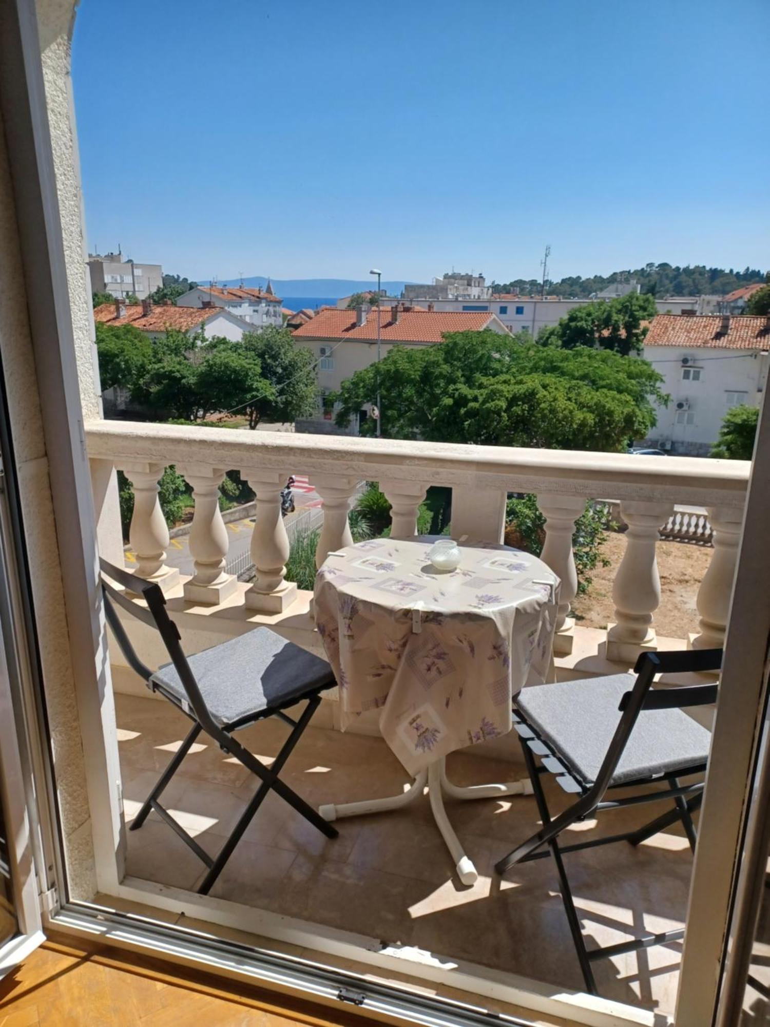 Apartments Emilija Makarska Kamer foto