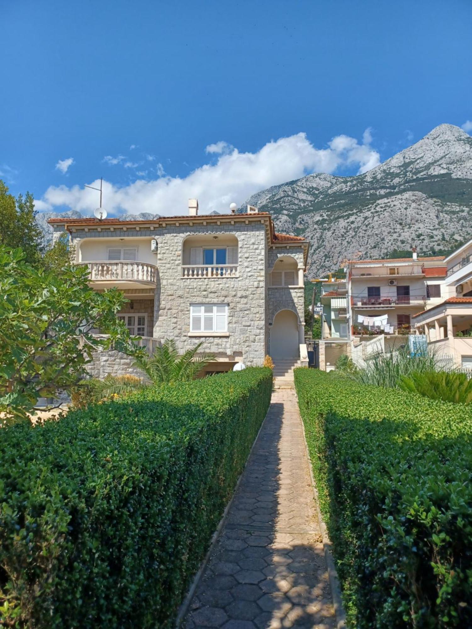 Apartments Emilija Makarska Kamer foto
