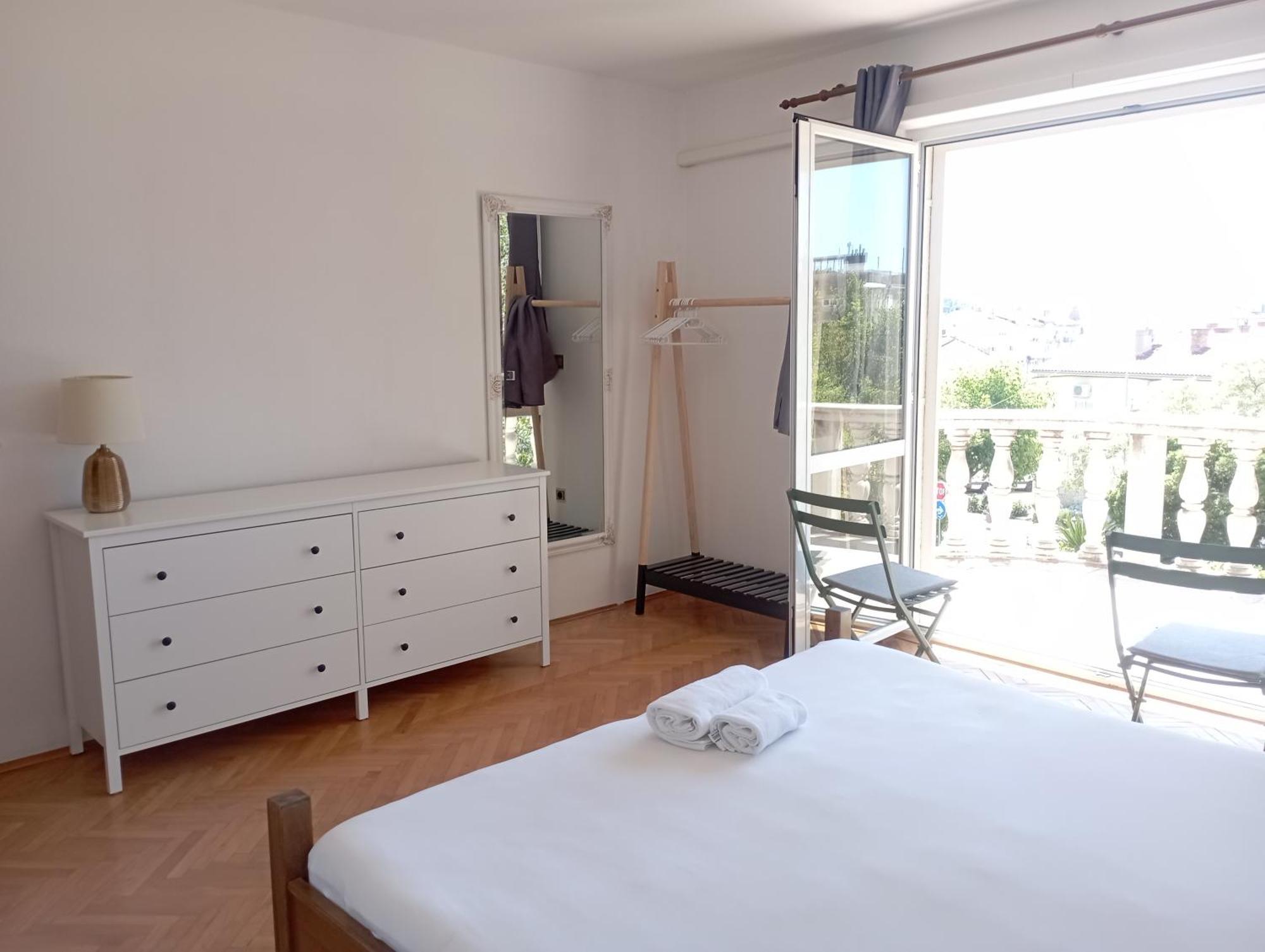 Apartments Emilija Makarska Buitenkant foto
